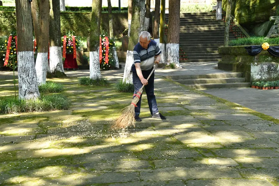 2.jpg 2.jpg